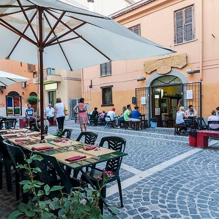 La Casa Degli Artisti 1 Hotel Nettuno Luaran gambar