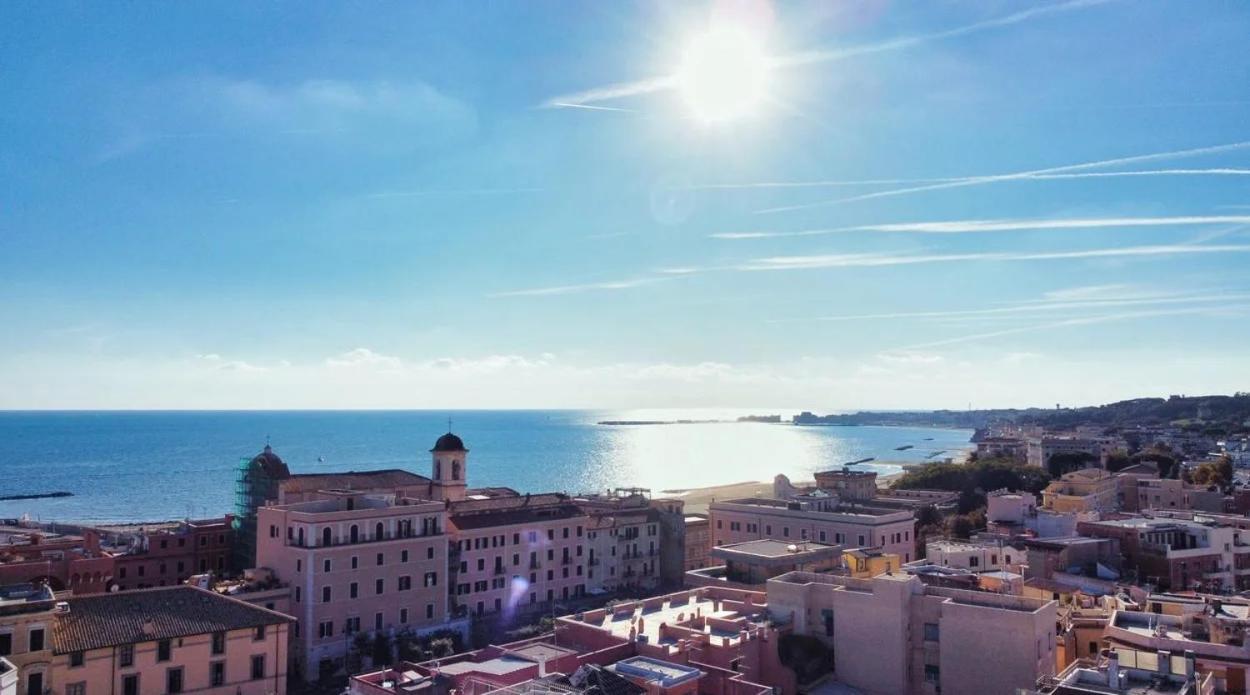La Casa Degli Artisti 1 Hotel Nettuno Luaran gambar