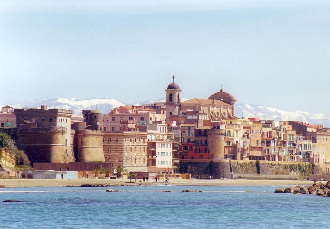 La Casa Degli Artisti 1 Hotel Nettuno Luaran gambar