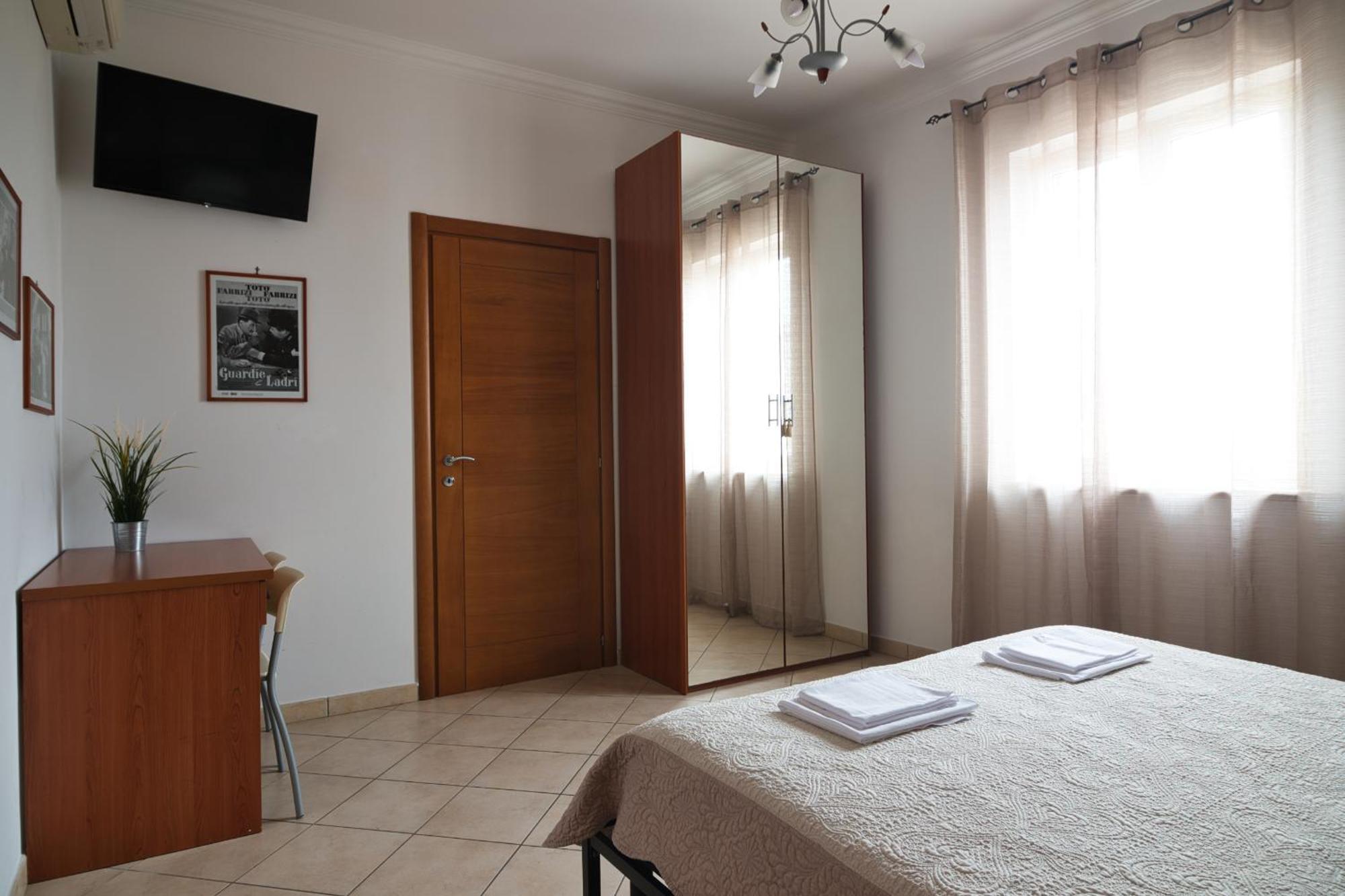 La Casa Degli Artisti 1 Hotel Nettuno Luaran gambar