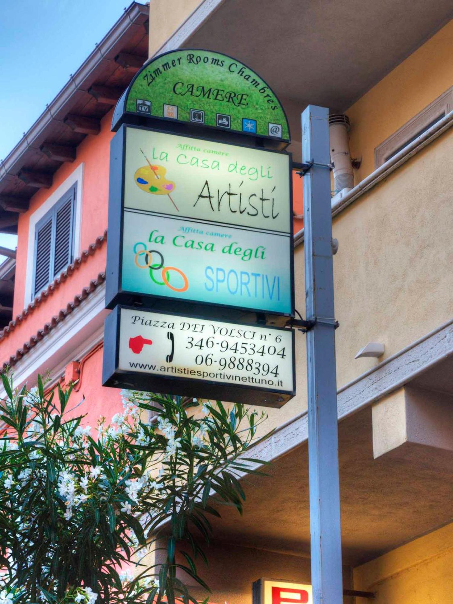 La Casa Degli Artisti 1 Hotel Nettuno Luaran gambar